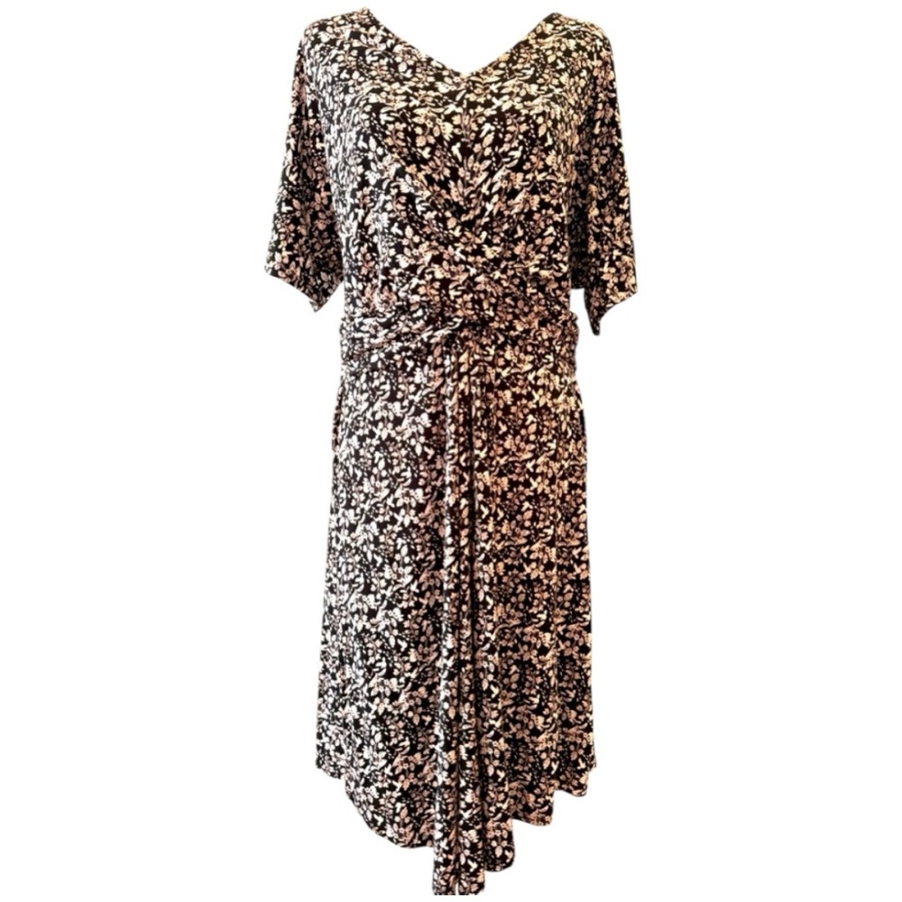 3/$25 Beautiful black and white floral dress - like new